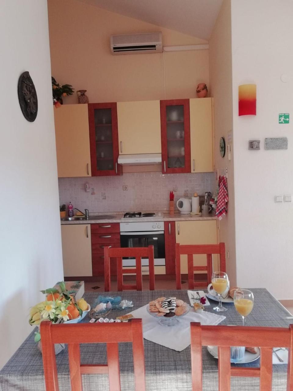 Apartment Marina سلاتين المظهر الخارجي الصورة